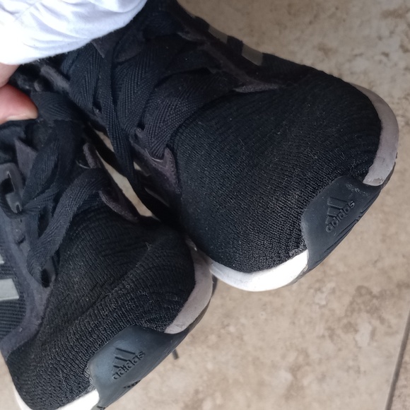 Adidas - Picture 6 of 7